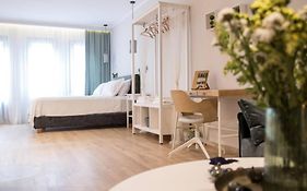 Isidorou Suite Xanthi